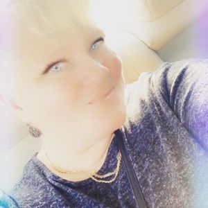 Meet your Posher, Leighann